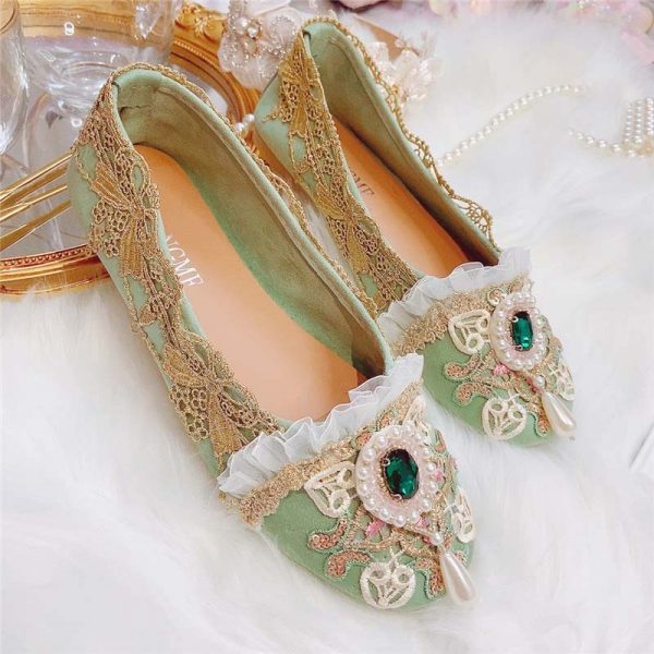 Vintage Lace Pearl Rhinestone Embroidery Flat Shoes - Modakawa Modakawa